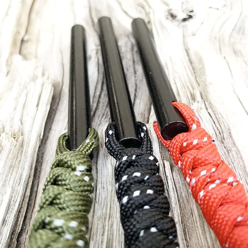 Bear Grylls 3-in-1 EDC Surviva - огляд і ціна Ferro Rod Striker