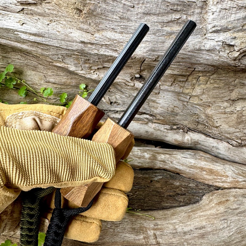 New Outdoor Flint Fire Starter - огляд і ціна Ferro Rod Striker